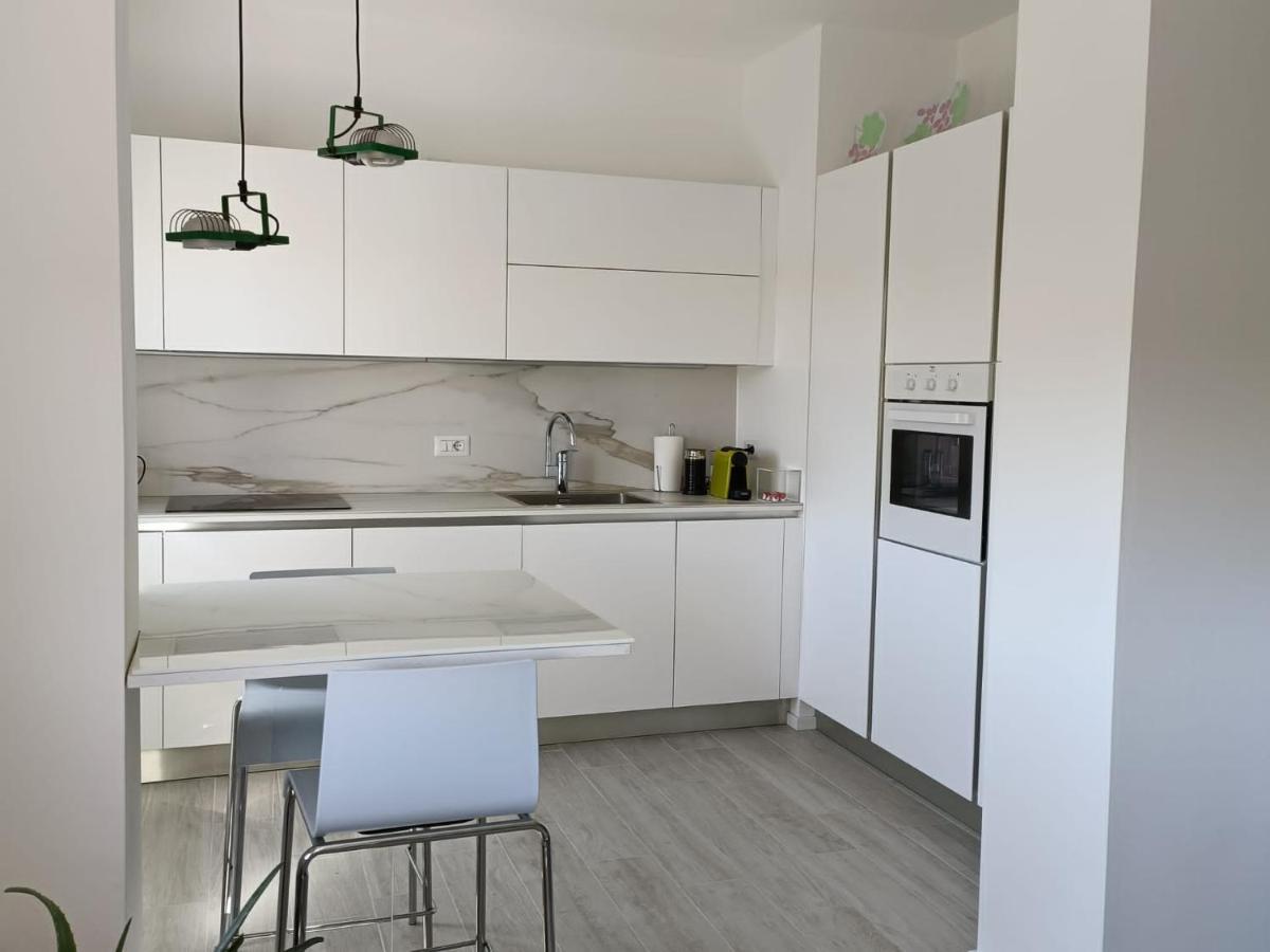 Ferienwohnung Residenza Adamo Ed Eva Pordenone Exterior foto